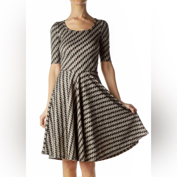 LuLaRoe Dresses & Skirts - New Lularoe Nicole Houndstooth Print Pleated S Gold Black Metallic A-Line